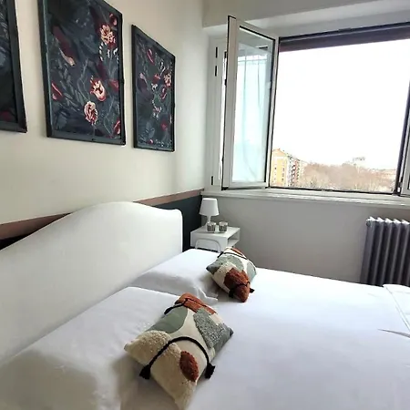 Apartament La Milanese, Moderno Con Balcone - Metro Isola A 2 Min *