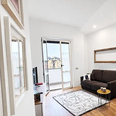 شقة La Milanese Isola - Modern Flat Next To Metro ميلان