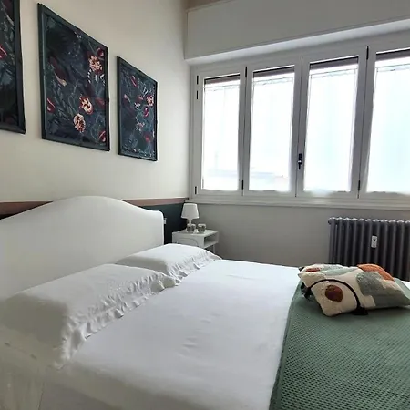 La Milanese, Moderno Con Balcone - Metro Isola A 2 Min *