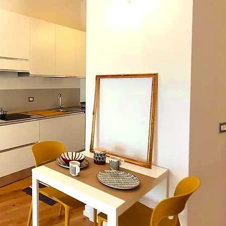 Apartamento La Milanese, Moderno Con Balcone - Metro Isola A 2 Min *